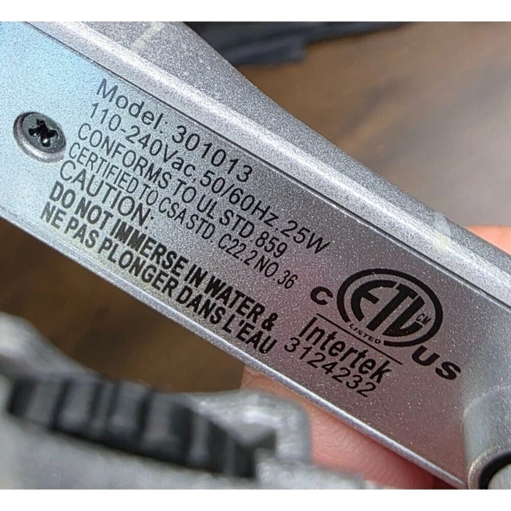 Titanium Ceramic‎ Travel Gator Iron 1 Inch Model: 301013 Intertek 3124232